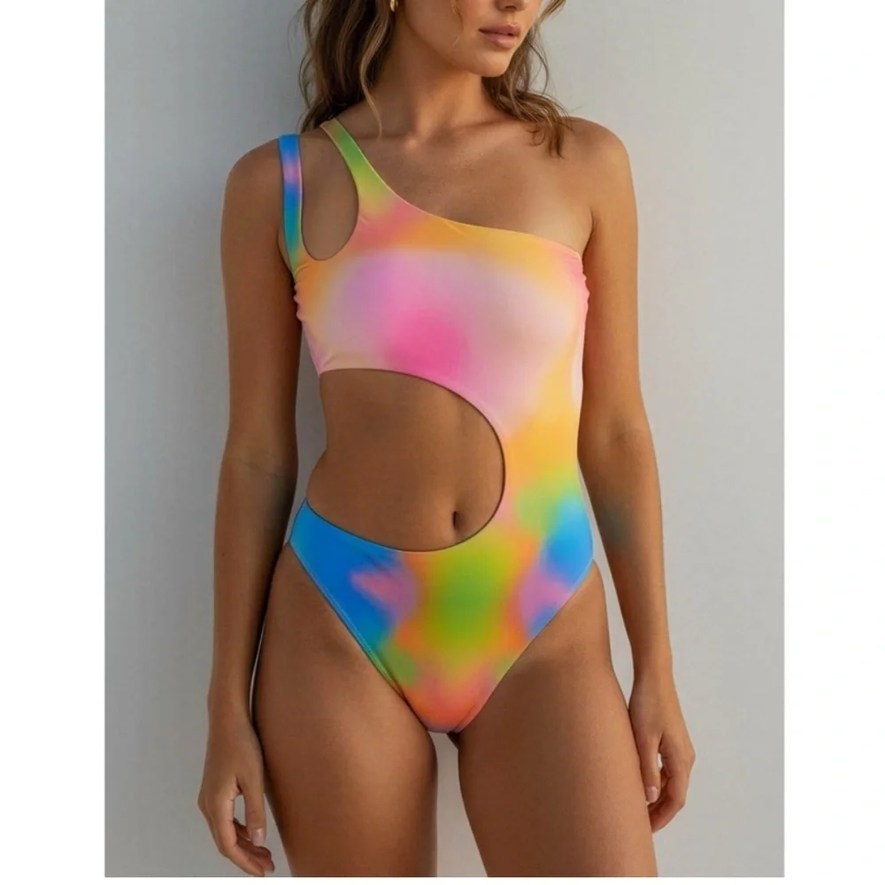 FRANKIES BIKINIS Makie One Piece Swim, Serotonin- Size XL